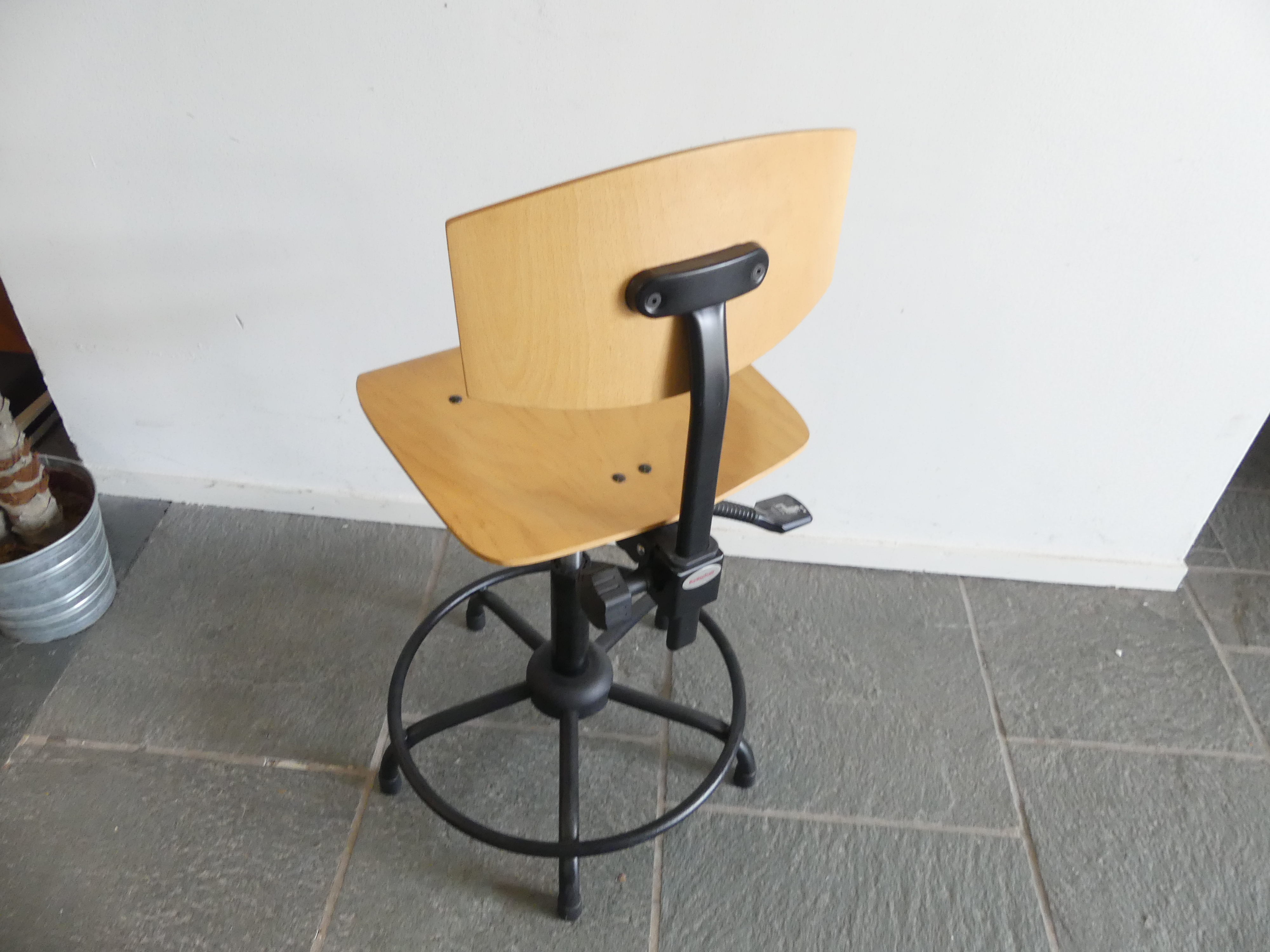Rodachair ergonomische bureaustoel met houten zitting 
