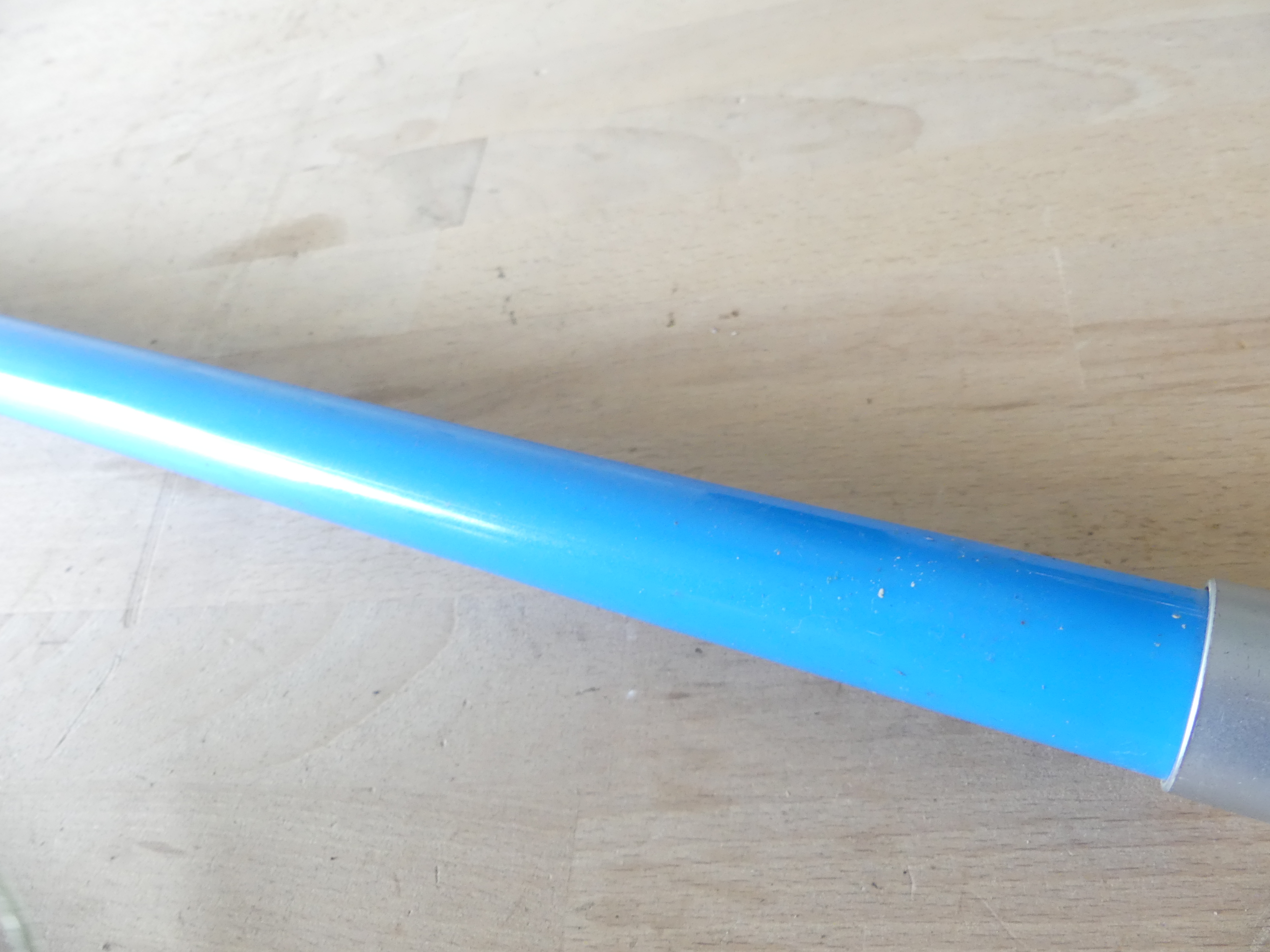 Thunder blauwe tube lamp 162 cm