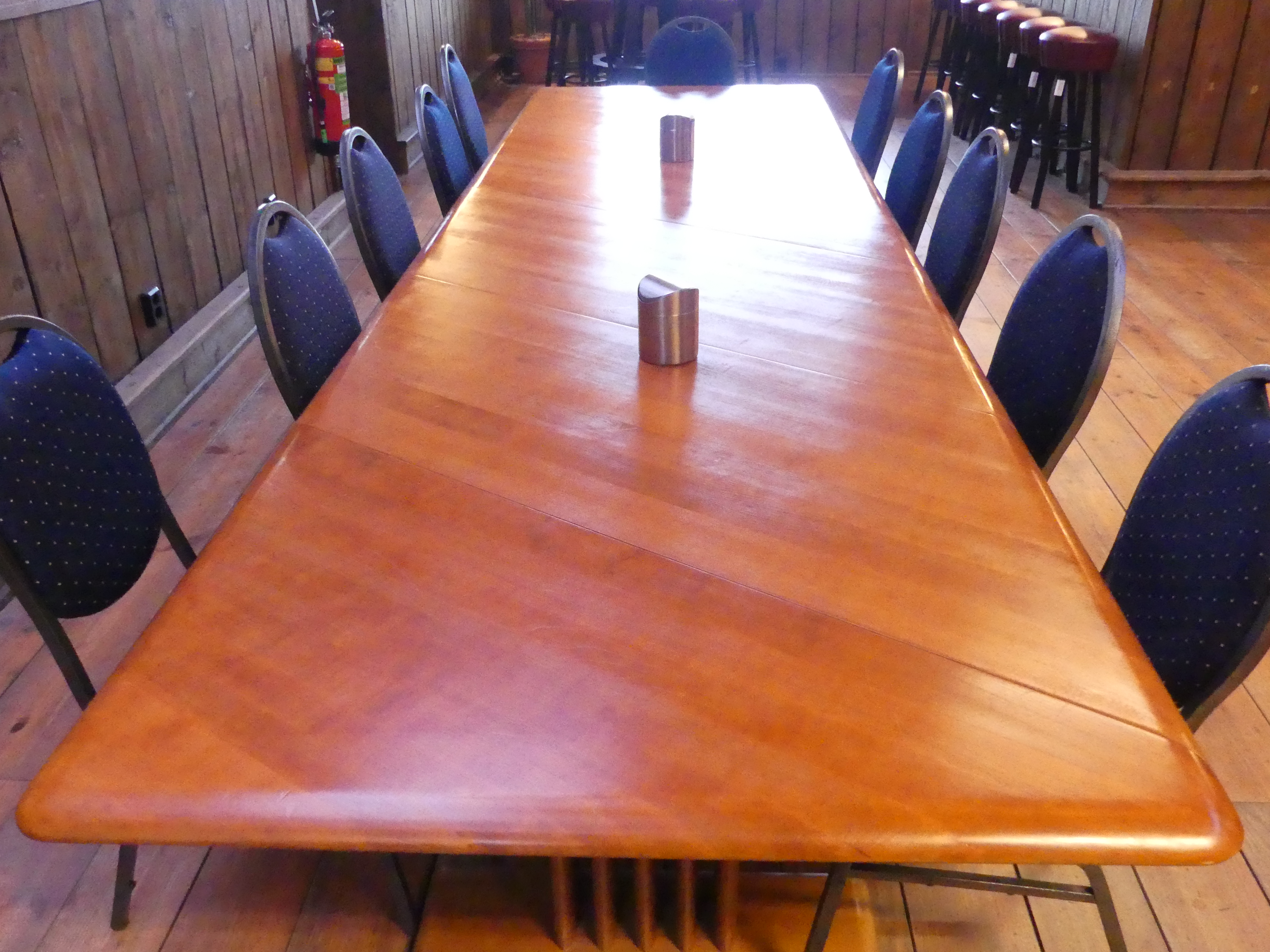 Lange houten tafel 367x110x70 cm 