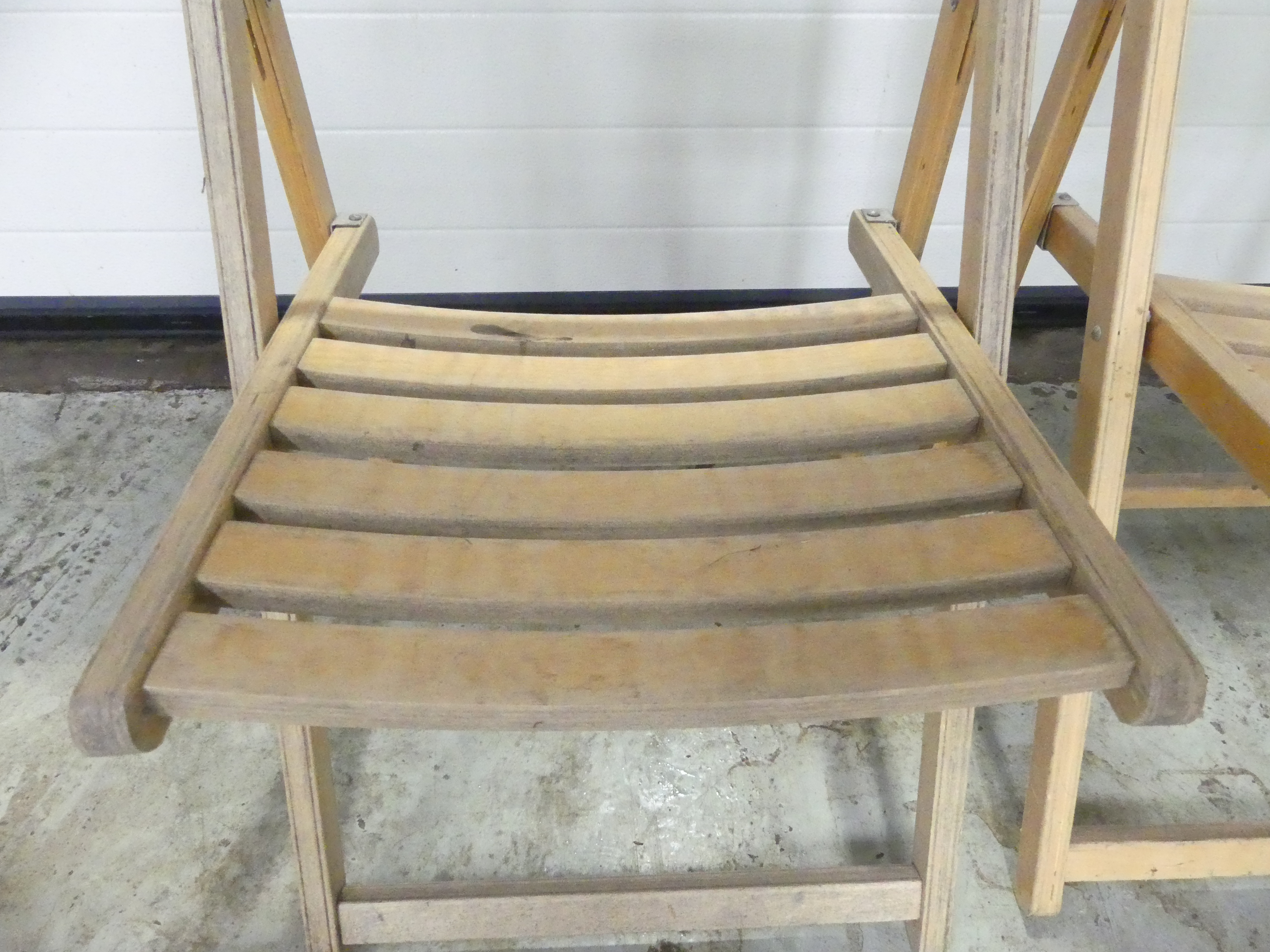 2x Vintage klapstoel, zithoogte 42cm  