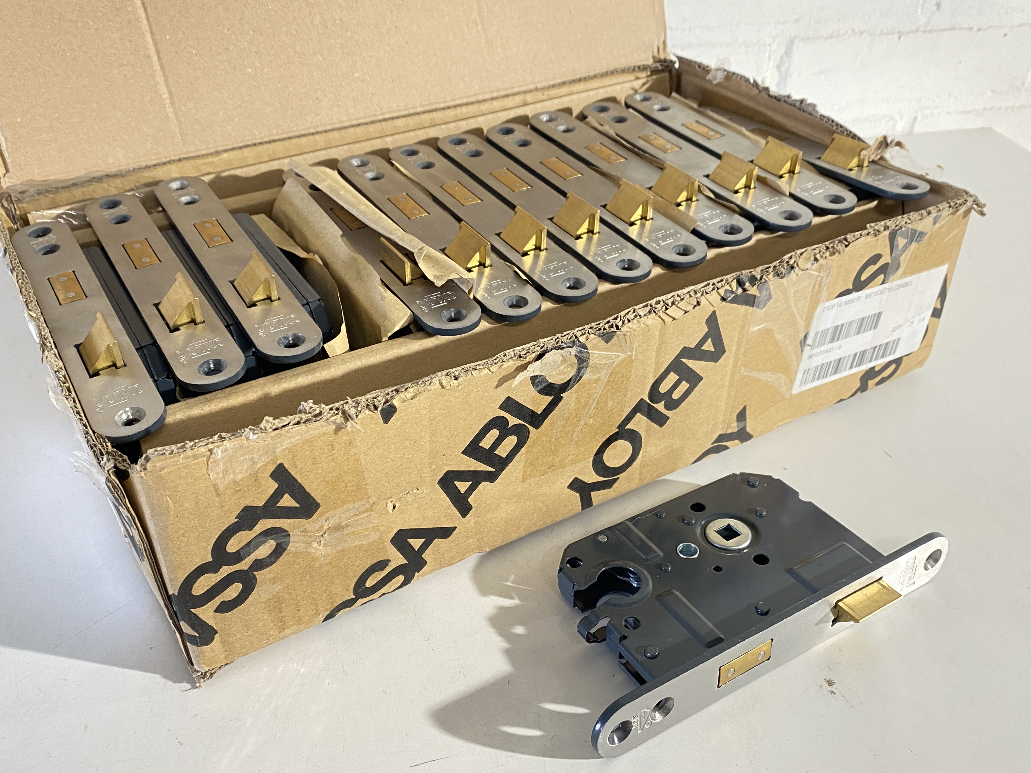 6x Assa Abloy dag- en nachtslot M1020441/8