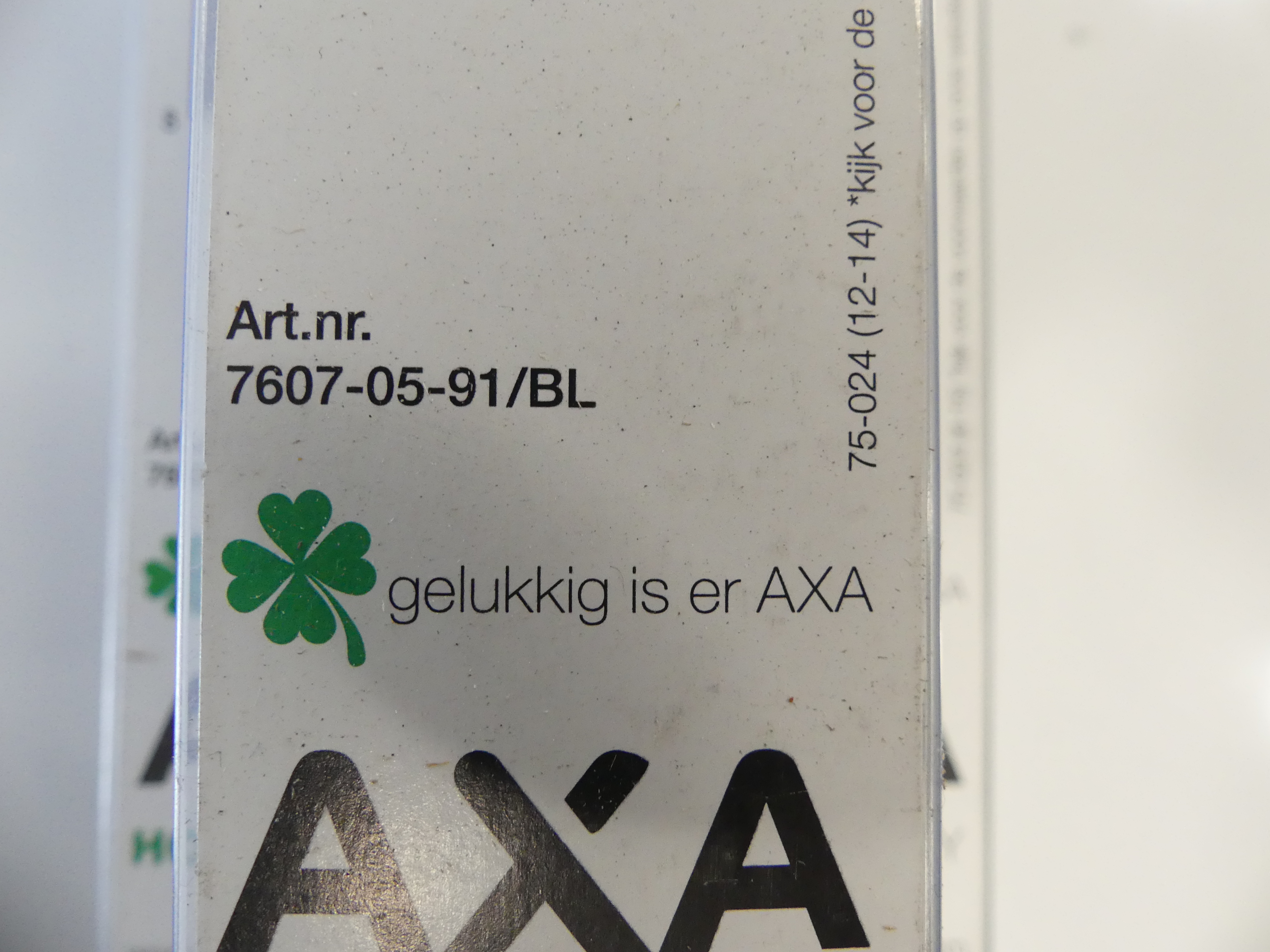 Axa deurbeveiligingstrip M3 5-9, maximale lengte 235 cm, inkortbaar, Aluminium.