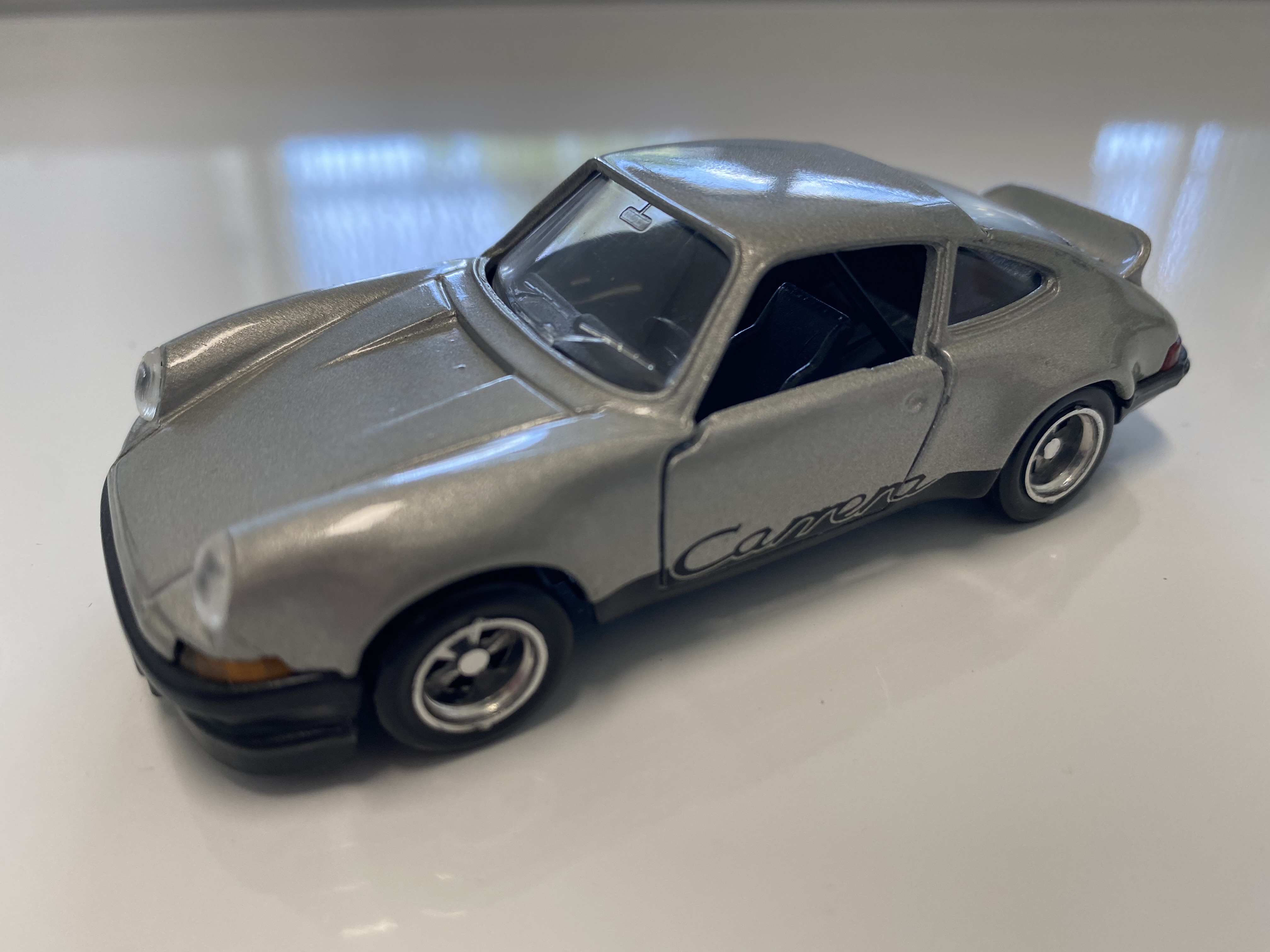 Solido miniatuur Porsche Carrera RS