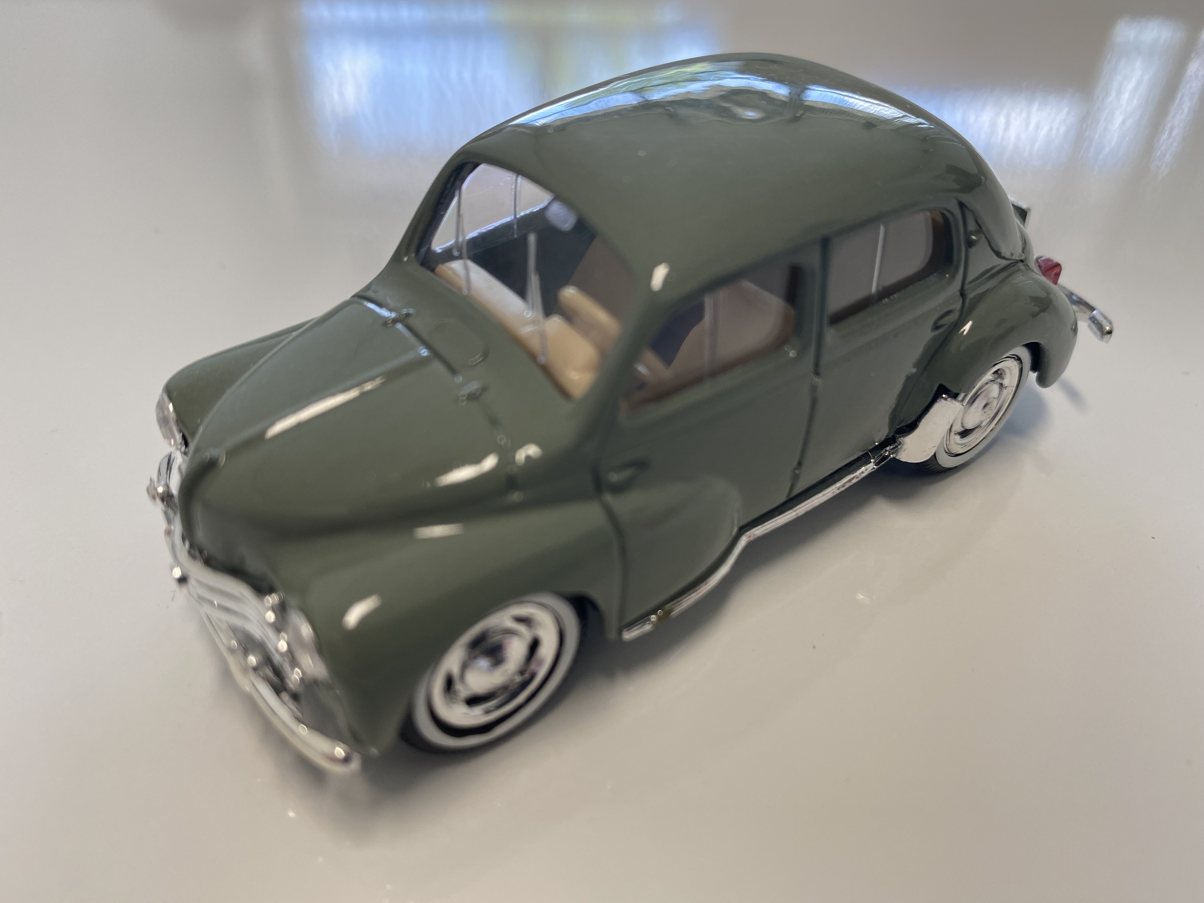Solido miniatuur Renault 4CV