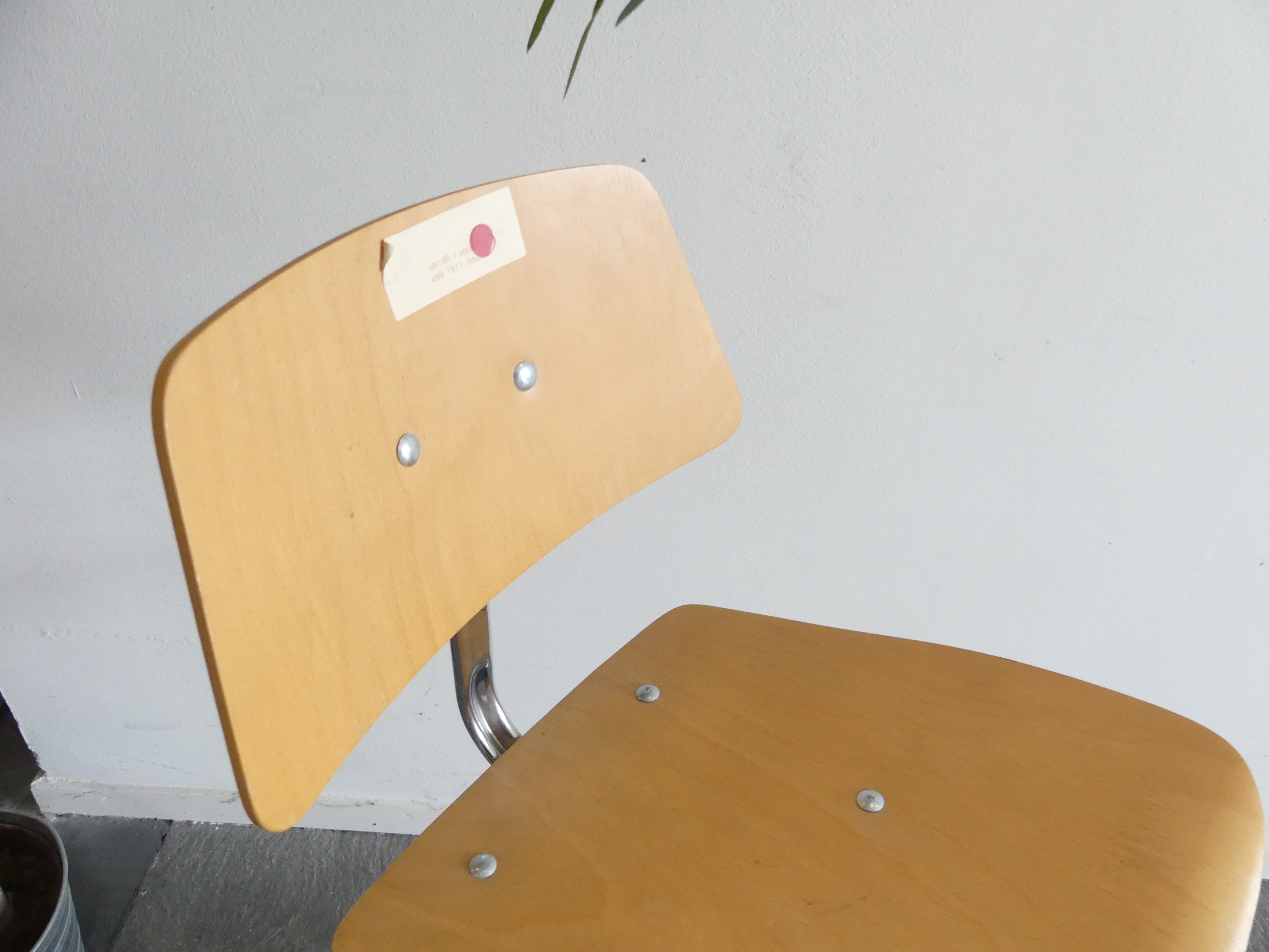 Bureaustoel met houten zitting  