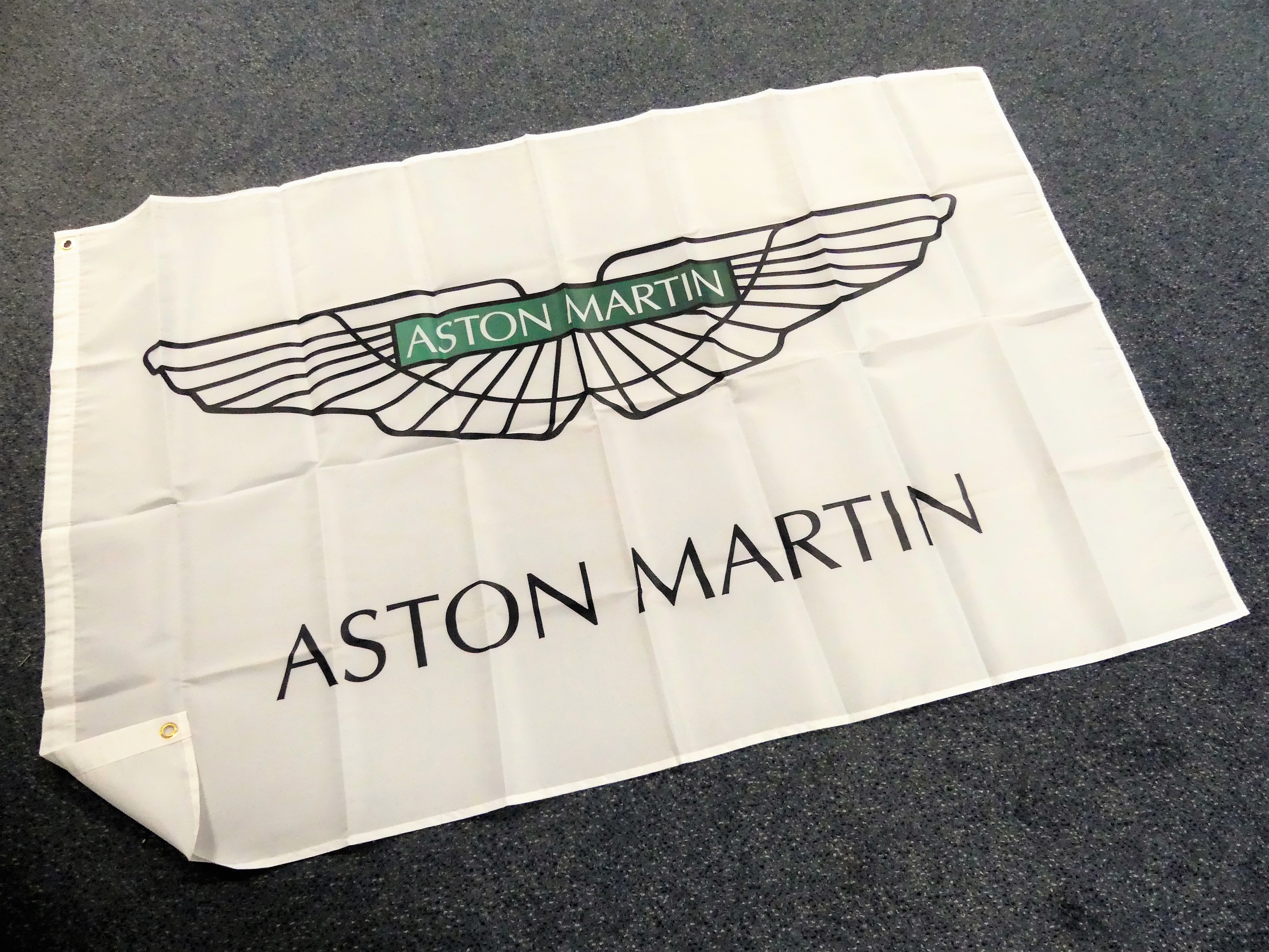 Aston Martin vlag 145x95cm 
