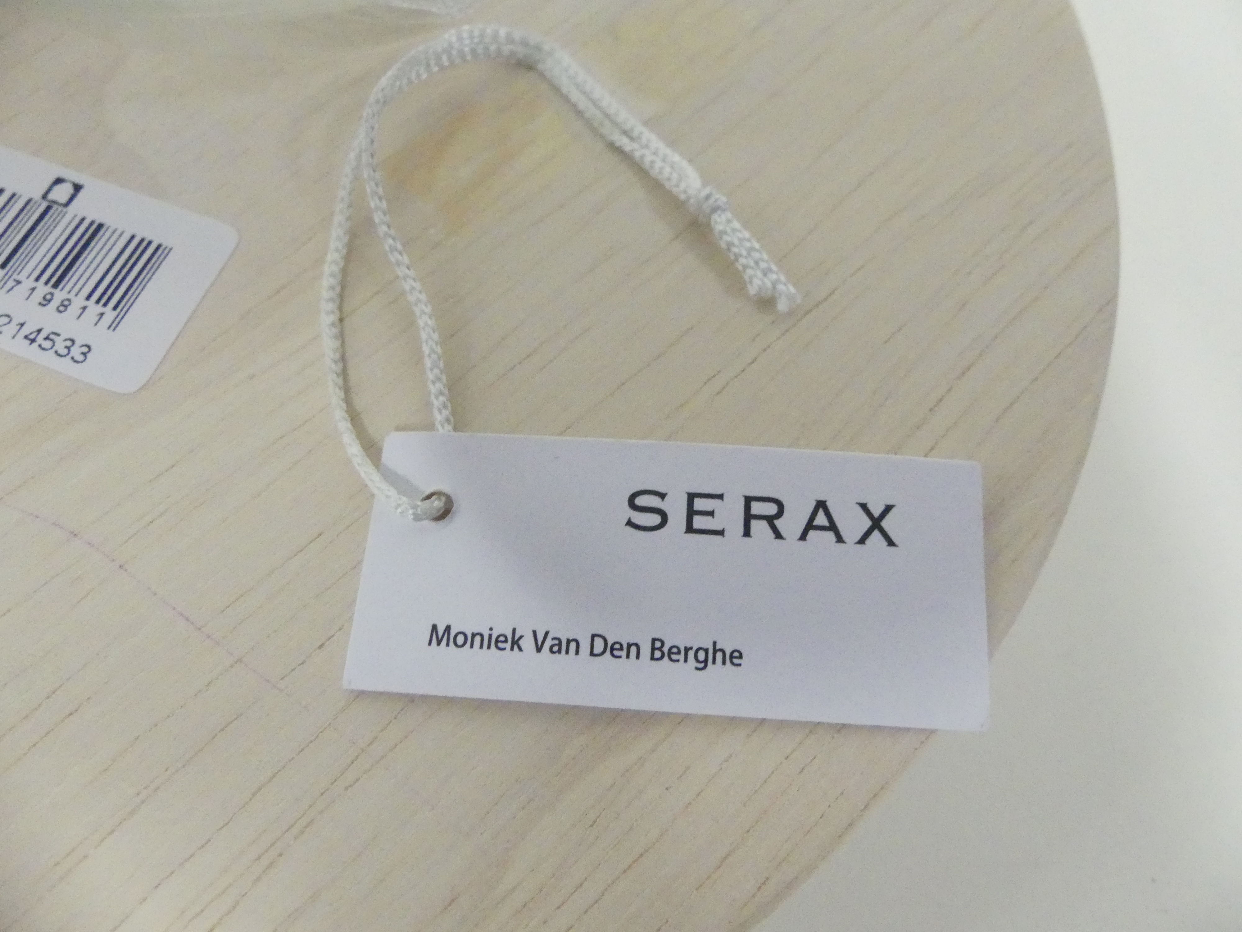 Serax bloempotje, design van Moniek van den Berghe  