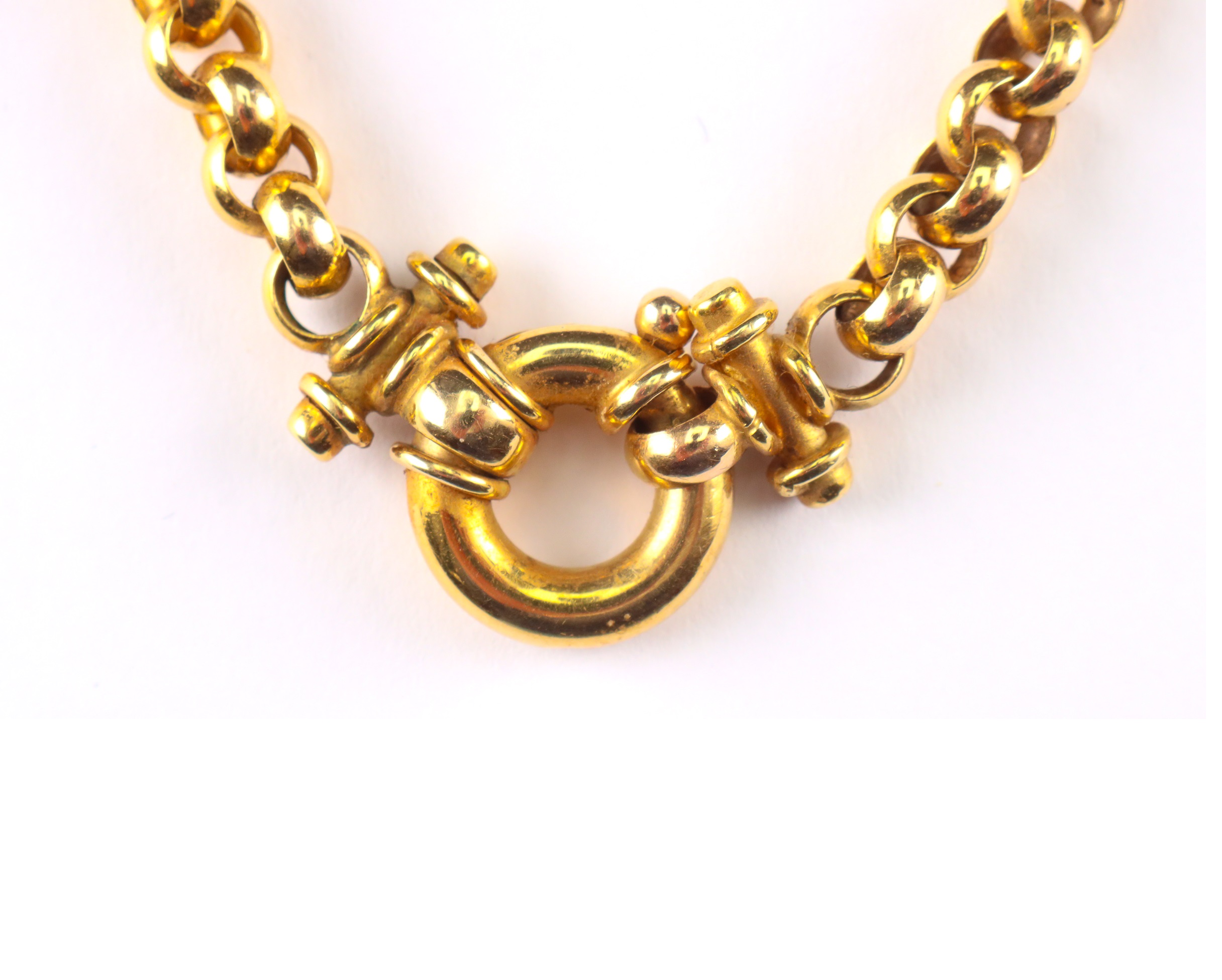 Getaxeerde gouden Jasseron halsketting (€ 4.585,-)